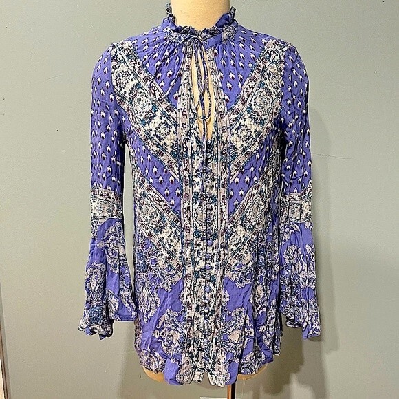 Free People Purple Paisley Split Neck Button Front Bell Sleeve Blouse Size XS - Picture 2 of 8